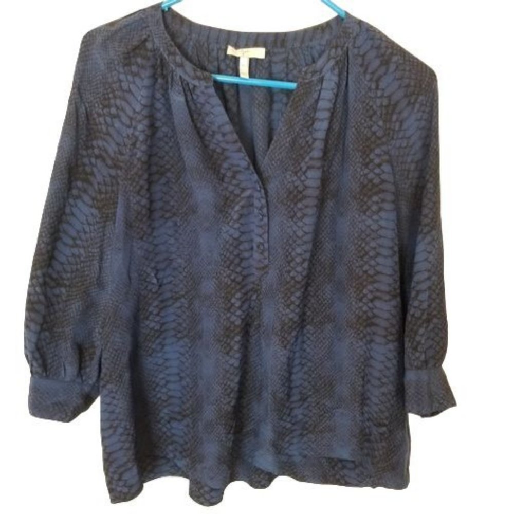 Joie Womens XS Blue Snakeskin Print 3/4 Sleeves V-Neck Button Front Silk Blouse